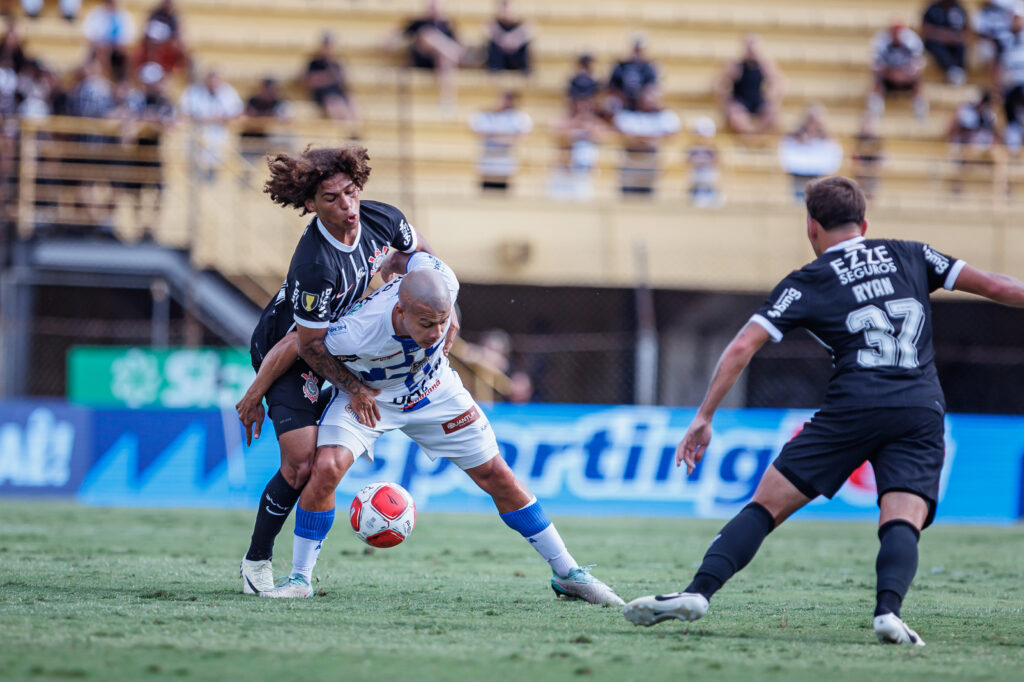 Garotos desperdiçam oportunidade e Corinthians encerra Paulistão de modo melancólico