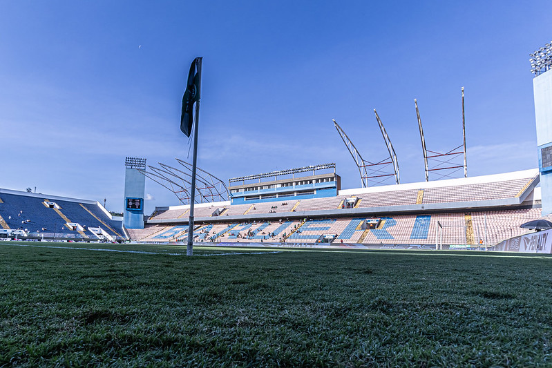 CbF autoriza Palmeiras a realizar três jogos na Arena Barueri pelo Brasileirão.