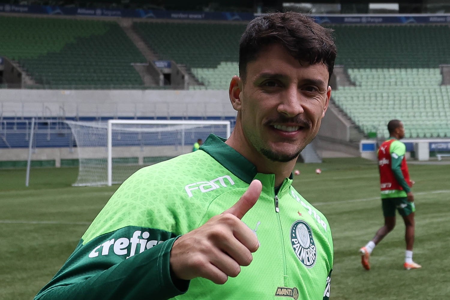 Piquerez celebra feito histórico do Palmeiras e retorno ao Allianz: mais força.