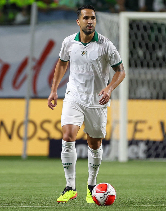 Luan - o zagueiro teve algumas dificuldades e sofreu um pouco com o avanço do Novorizontino na primeira etapa, mas fez importante corte para evitar o gol do rival
