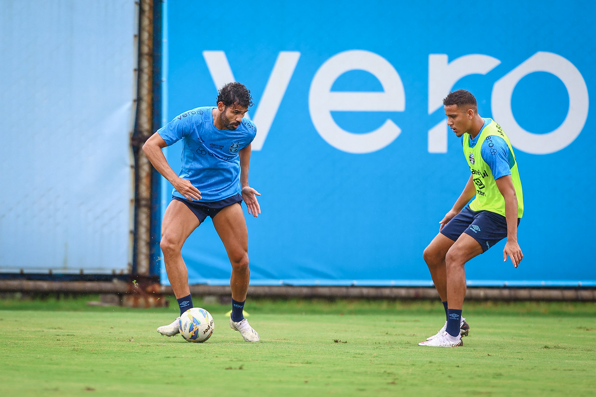 Grêmio preparado para decisão contra Juventude após treino de pênaltis.