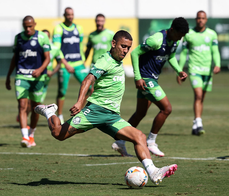 Contra o Liverpool-URU, Marcos Rocha pode completar 300 jogos pelo Palmeiras