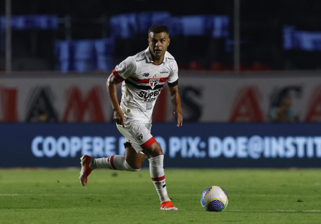 Alisson (Foto: Rubens Chiri e Paulo Pinto/Saopaulofc.net)