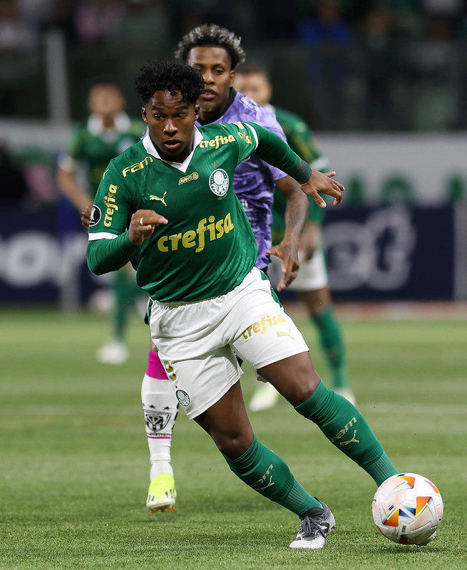 Endrick - também fez um bom jogo. O jovem teve boas ações ofensivas, mas pecou em algumas decisões. Sofreu a falta que originou o gol de Ríos