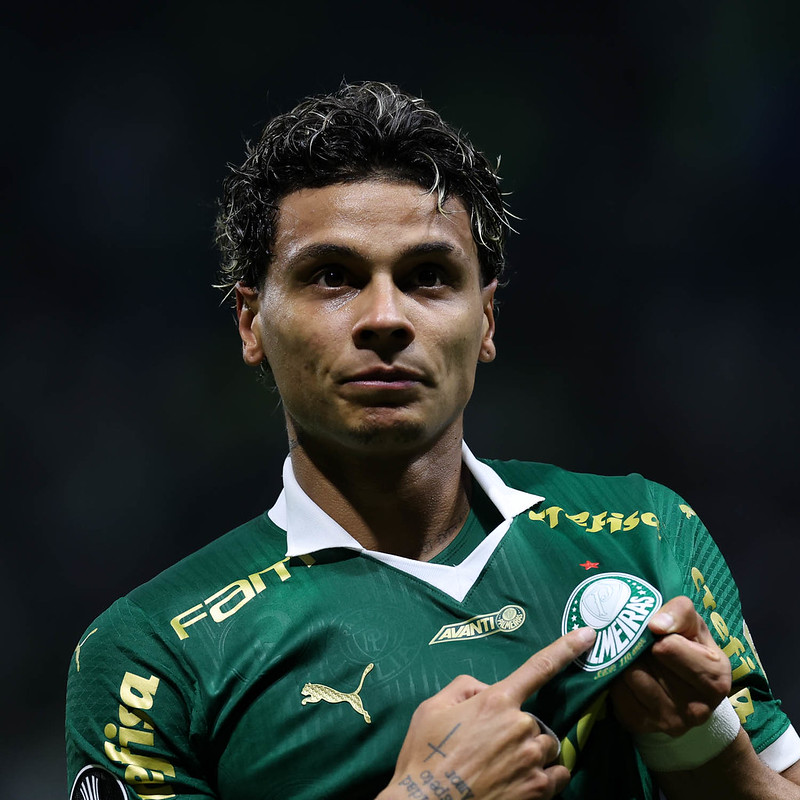 Richard Ríos - o meio-campista foi titular e apesar de ter começado o jogo um pouco desligado, melhorou durante a partida. Soltou uma pancada em cobrança de falta para abrir o placar