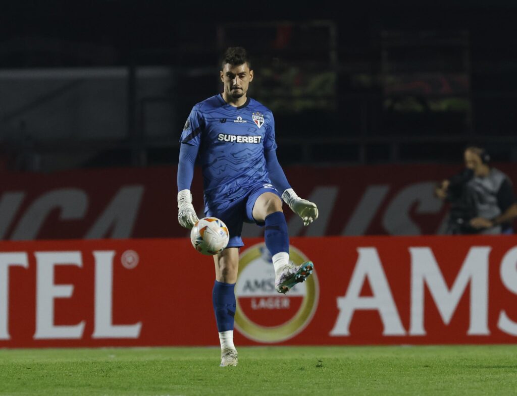 Rafael (Foto: Rubens Chiri e Paulo Pinto/Saopaulofc.net)