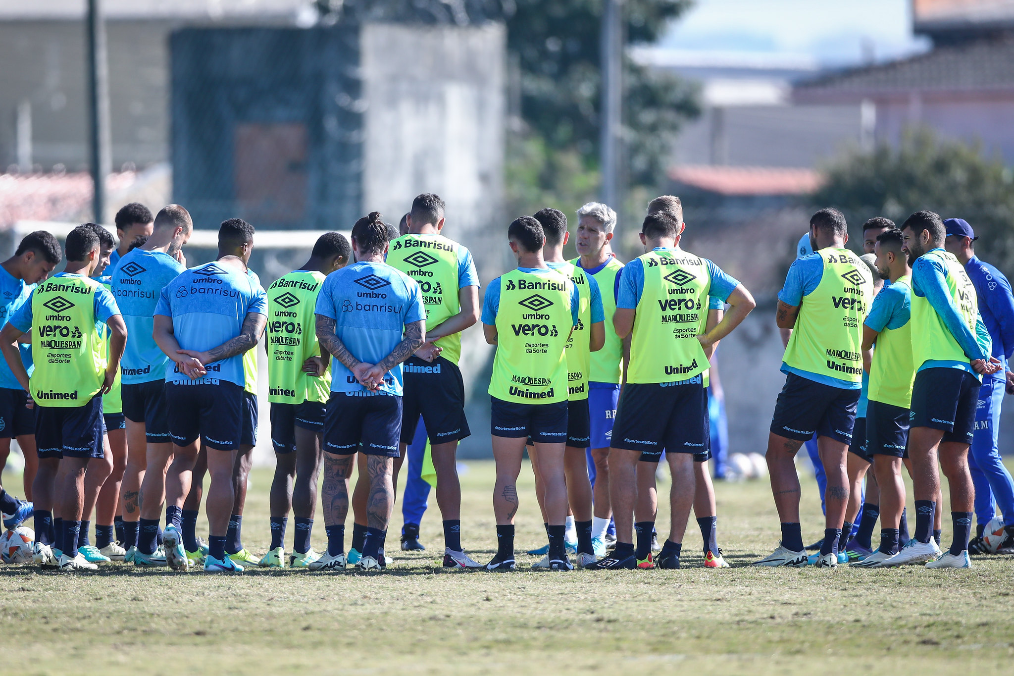 Grêmio encerra preparação com treino físico e de posse de bola para decisão na Libertadores.