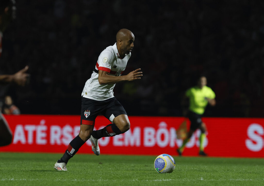 Lucas (Foto: Rubens Chiri/Saopaulofc.net)