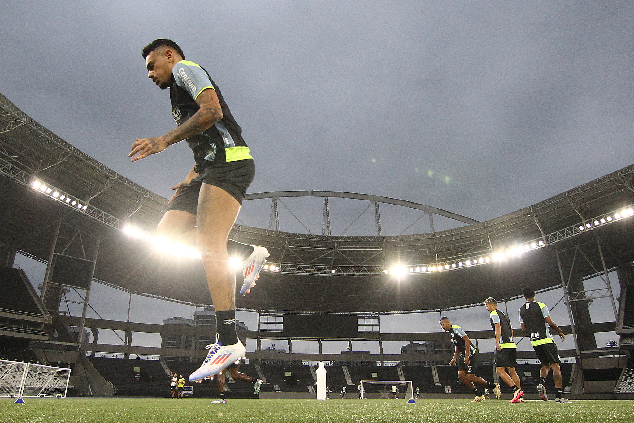 Botafogo encerra preparação para enfrentar o Red Bull Bragantino pelo ...