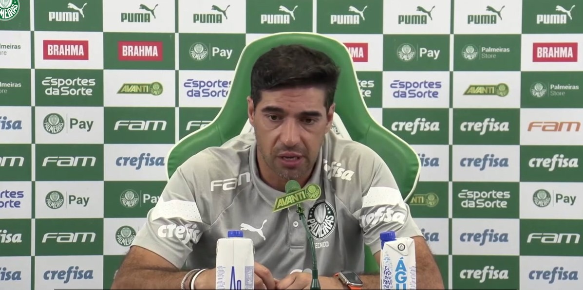 Abel cobra atitude da equipe após derrota do Palmeiras na Arena Barueri