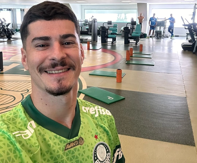 Revelação do Paulista, Rômulo reforça elenco do Palmeiras no Brasileirão.