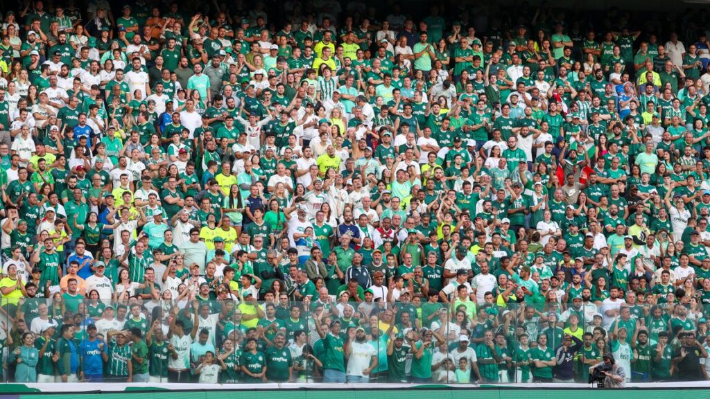 A transmissão da partida fica por conta do Paulistão Play e Cazé TV, no Youtube. O torcedor que não puder ir a Barueri poderá acompanhar os lances do jogo aqui no site da Gazeta Esportiva