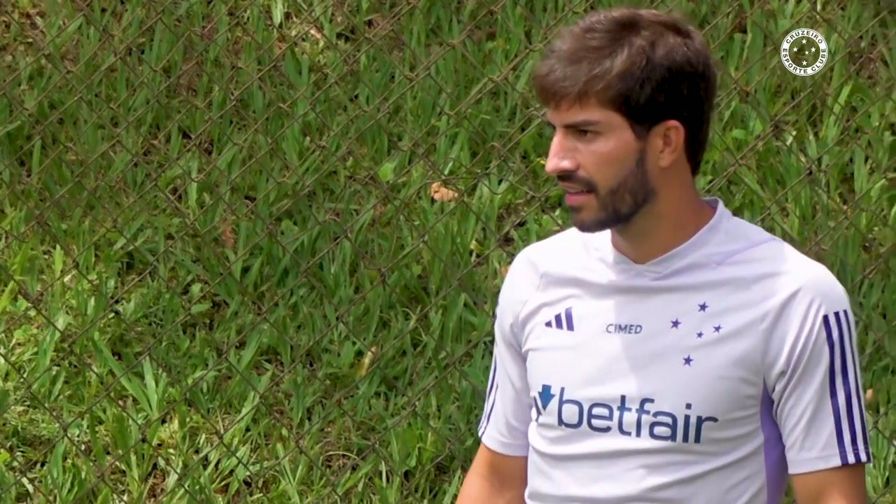 Lucas Silva otimista e pronto para o clássico: Confiança e preparo inabaláveis