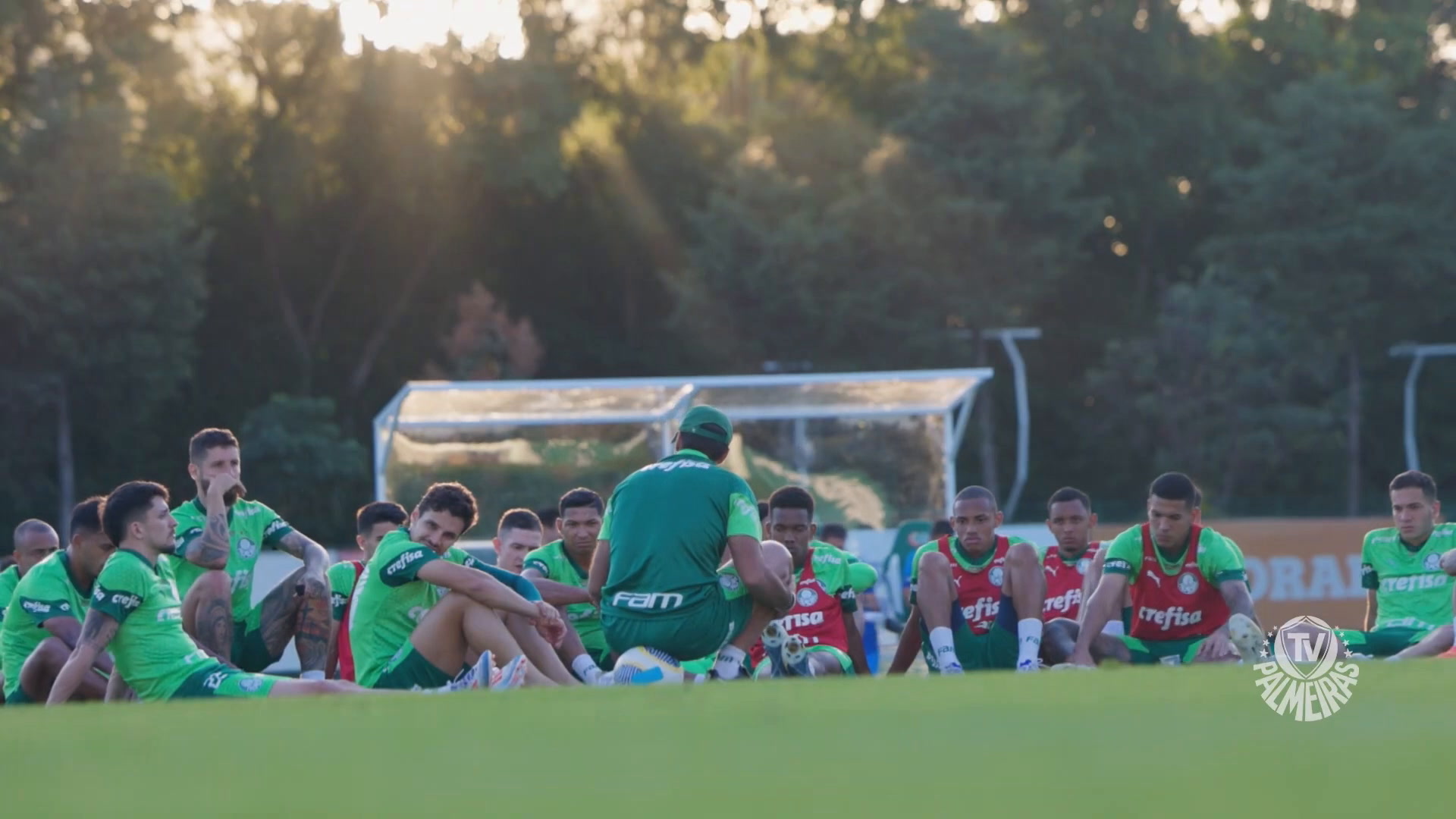 Palmeiras preparado para enfrentar Red Bull Bragantino; Moreno analisa partida.