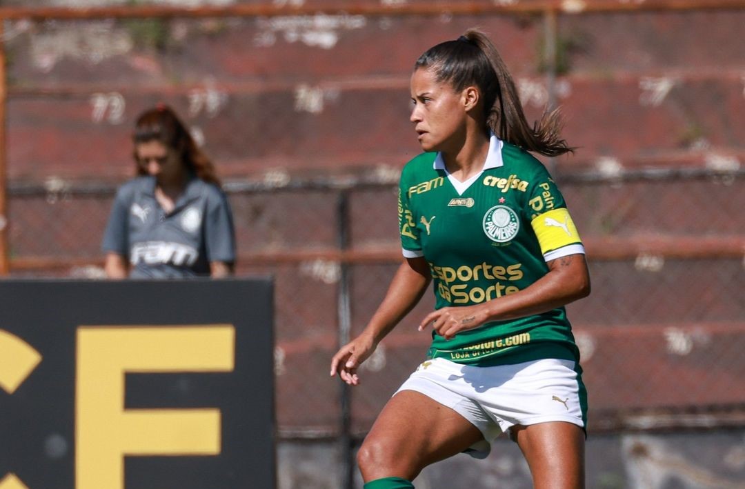 Adiamento do jogo entre Cruzeiro e Palmeiras no Brasileirão Feminino devido à chuva.