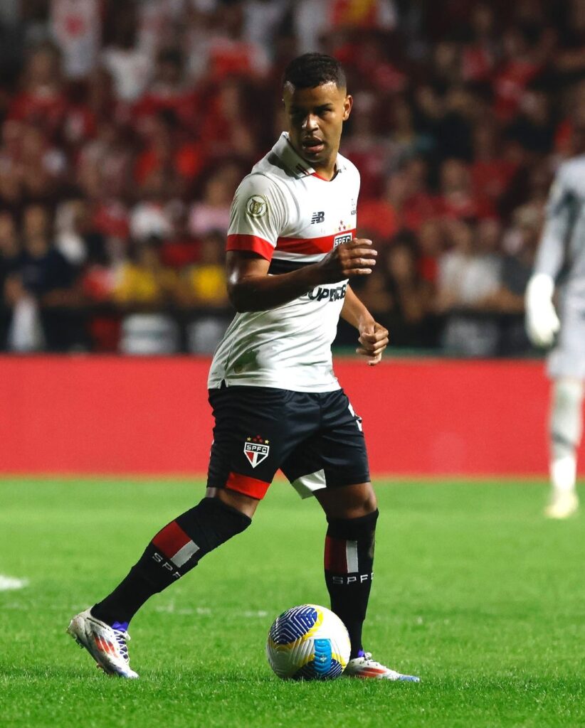 Alisson (Foto: Rubens Chiri/Saopaulofc.net)