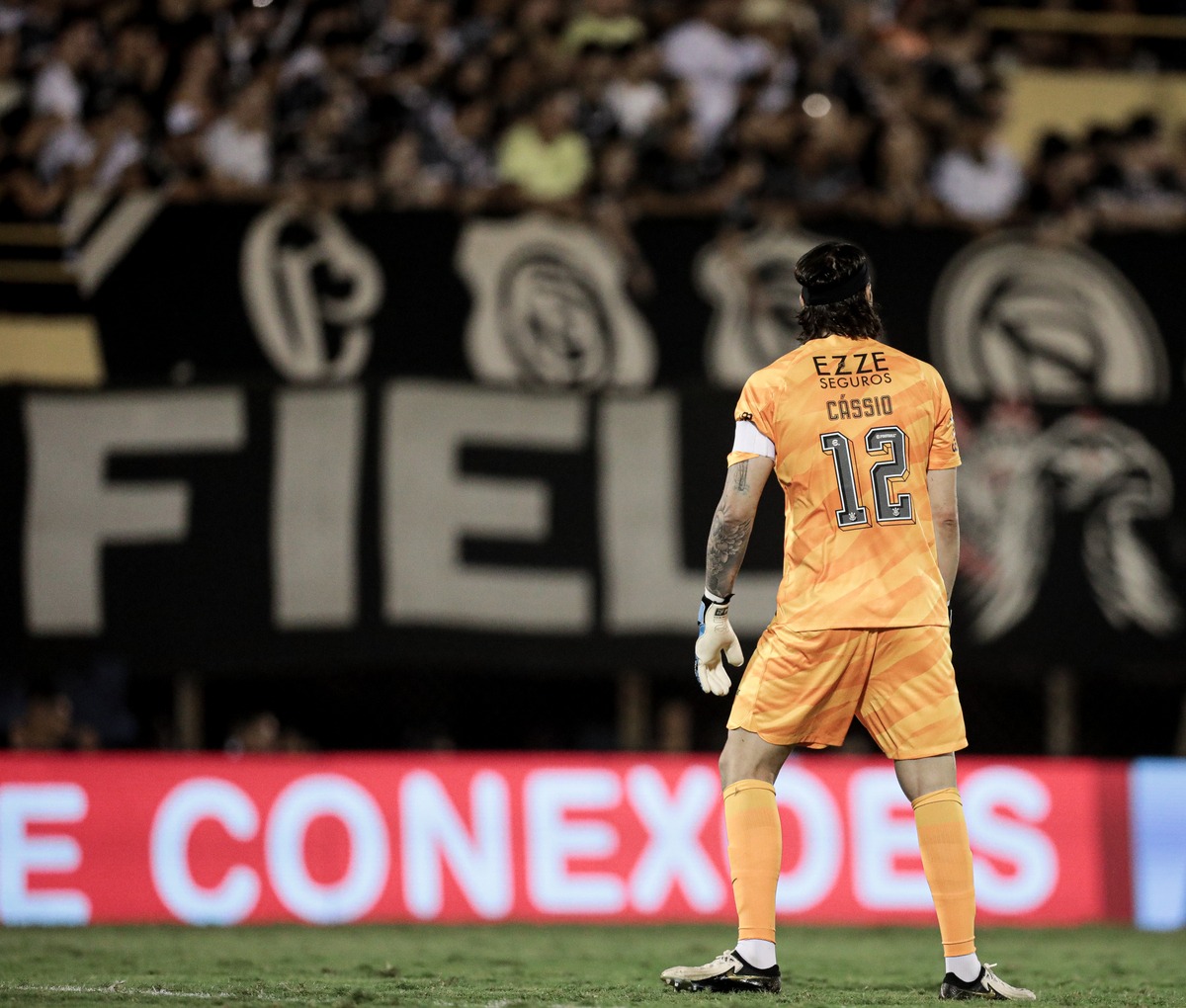 Diretor de futebol do Corinthians critica arbitragem: 