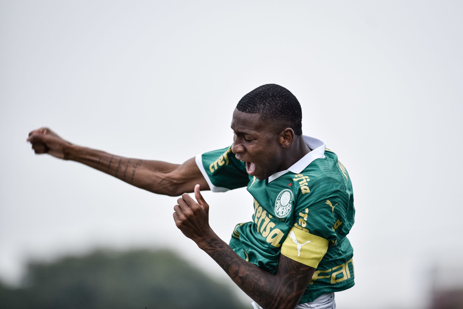 Palmeiras conquista vitória no clássico diante do Corinthians pelo Brasileirão sub-20.