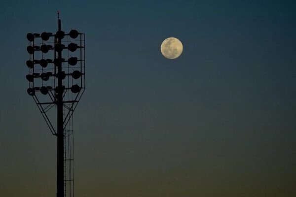 A previsão do tempo para esta quarta-feira em Caxias do Sul traz máxima de 21ºC e mínima de 12ºC. A noite será limpa.