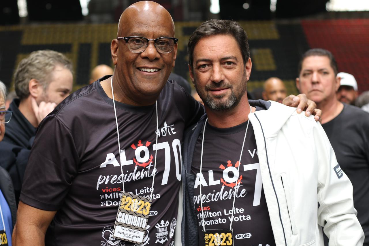 André Negão pede respeito ao Corinthians após derrota para Augusto.