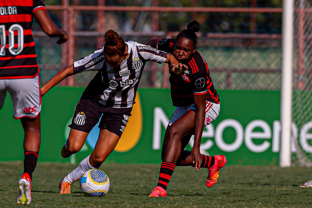 Cristiane brilha em goleada do Flamengo sobre o Santos no Brasileiro Feminino