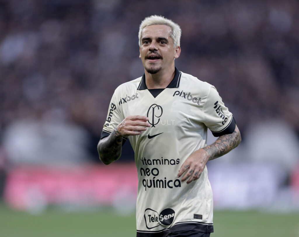 O duelo será transmitido pela TV Globo, na rede aberta, e pelo Premiere, via Pay-Per-View. Você também acompanha tudo no tempo real do site da Gazeta Esportiva