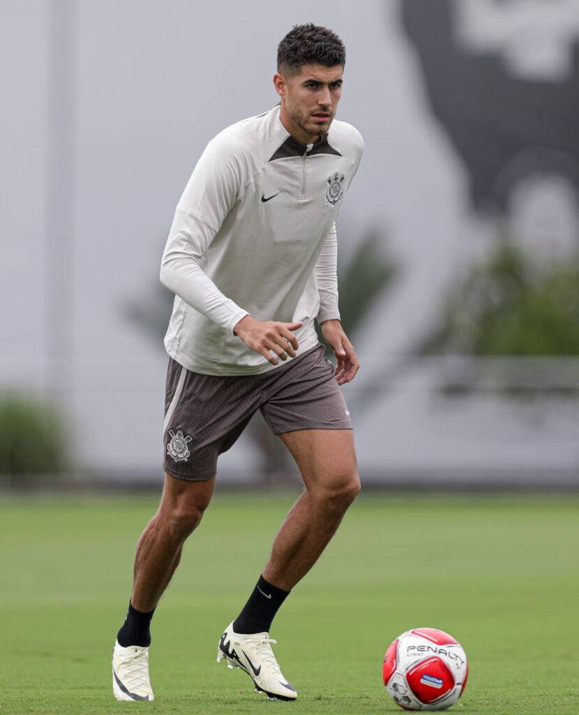 Últimos preparativos do Corinthians antes do desafio contra o Grêmio Novorizontino