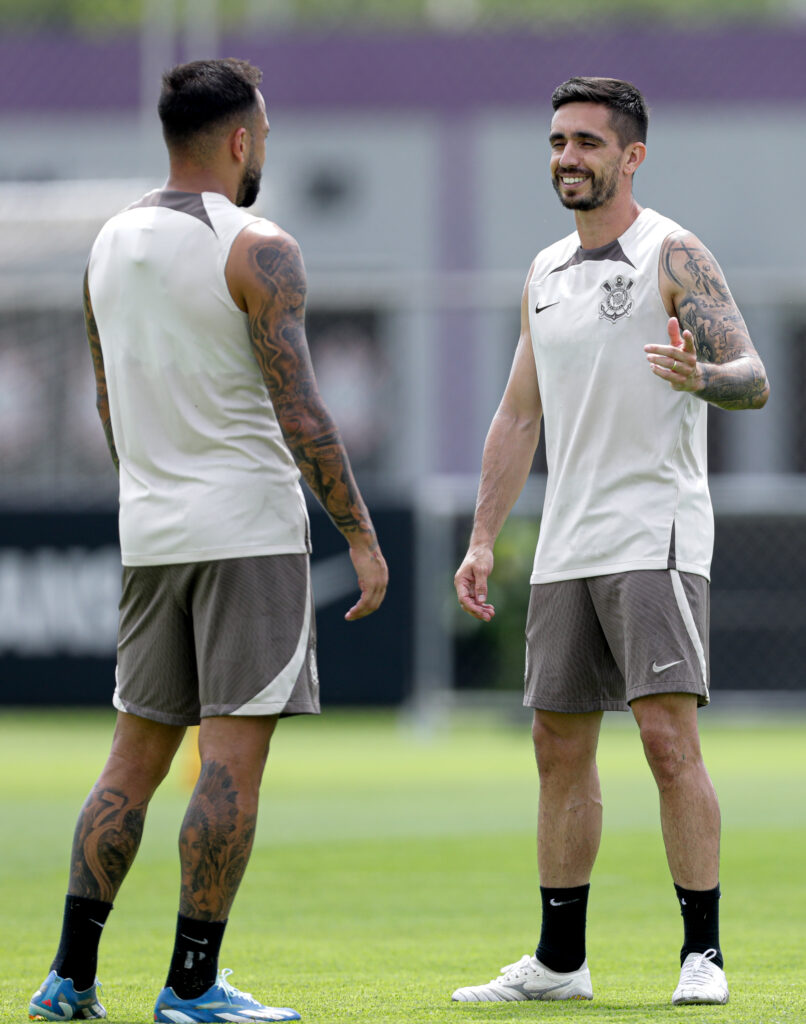 Corinthians inicia preparação tática para enfrentar Santo André; confira detalhes.