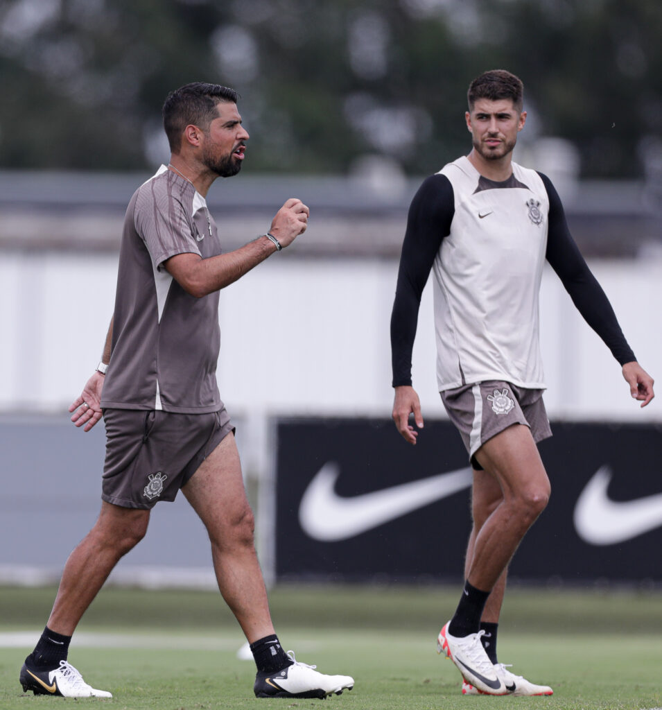 Defesa parada do Corinthians causa preocupação; entenda os motivos