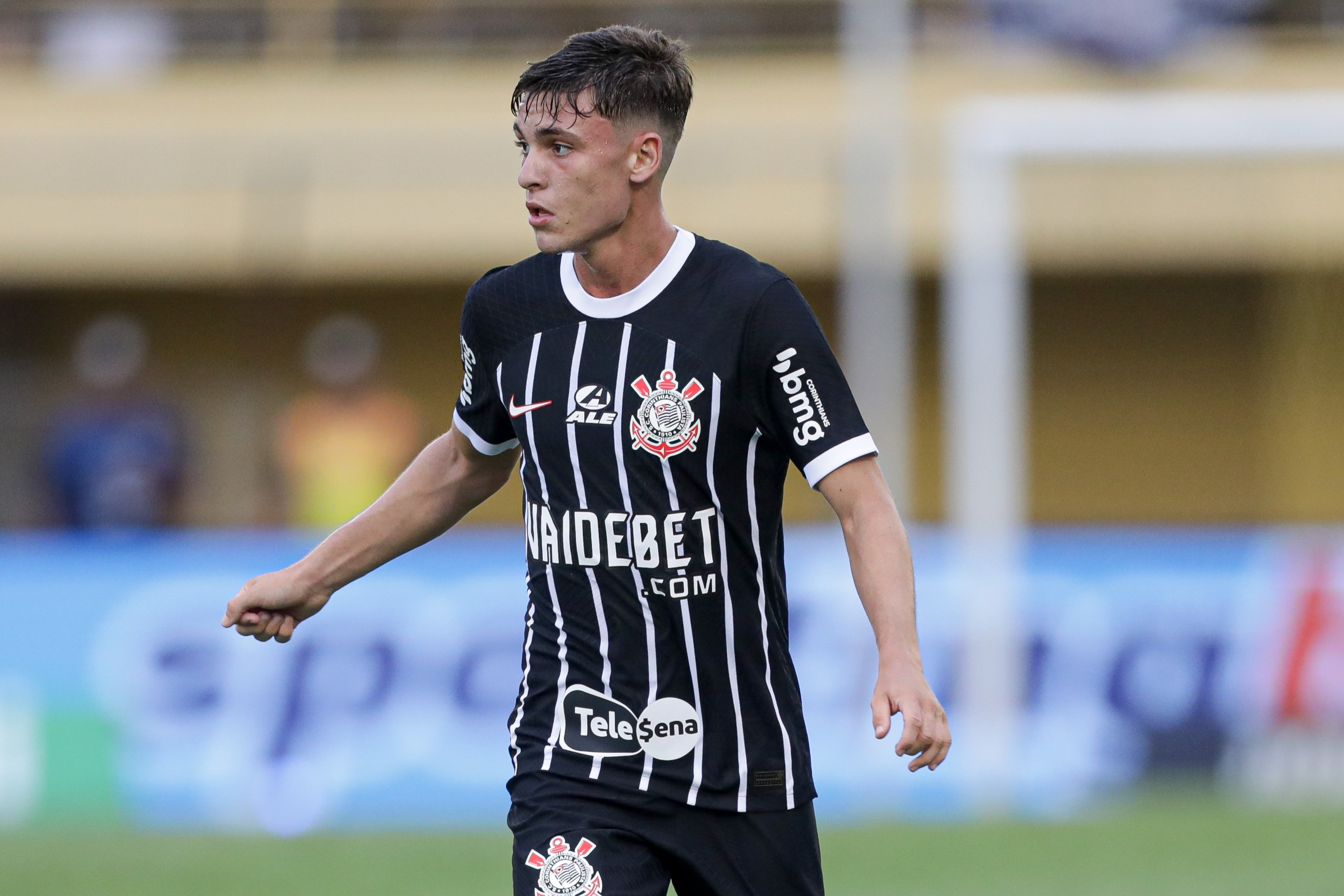 Auxiliar enaltece sucesso da base e projeta futuro brilhante para Bidon.