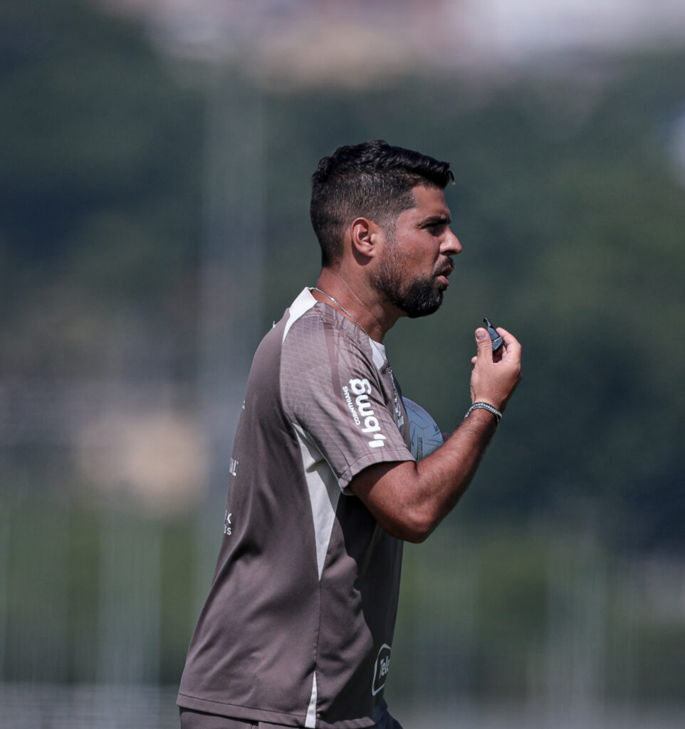 Provável escalação do Corinthians para estreia na Sul-Americana contra o Racing-URU.