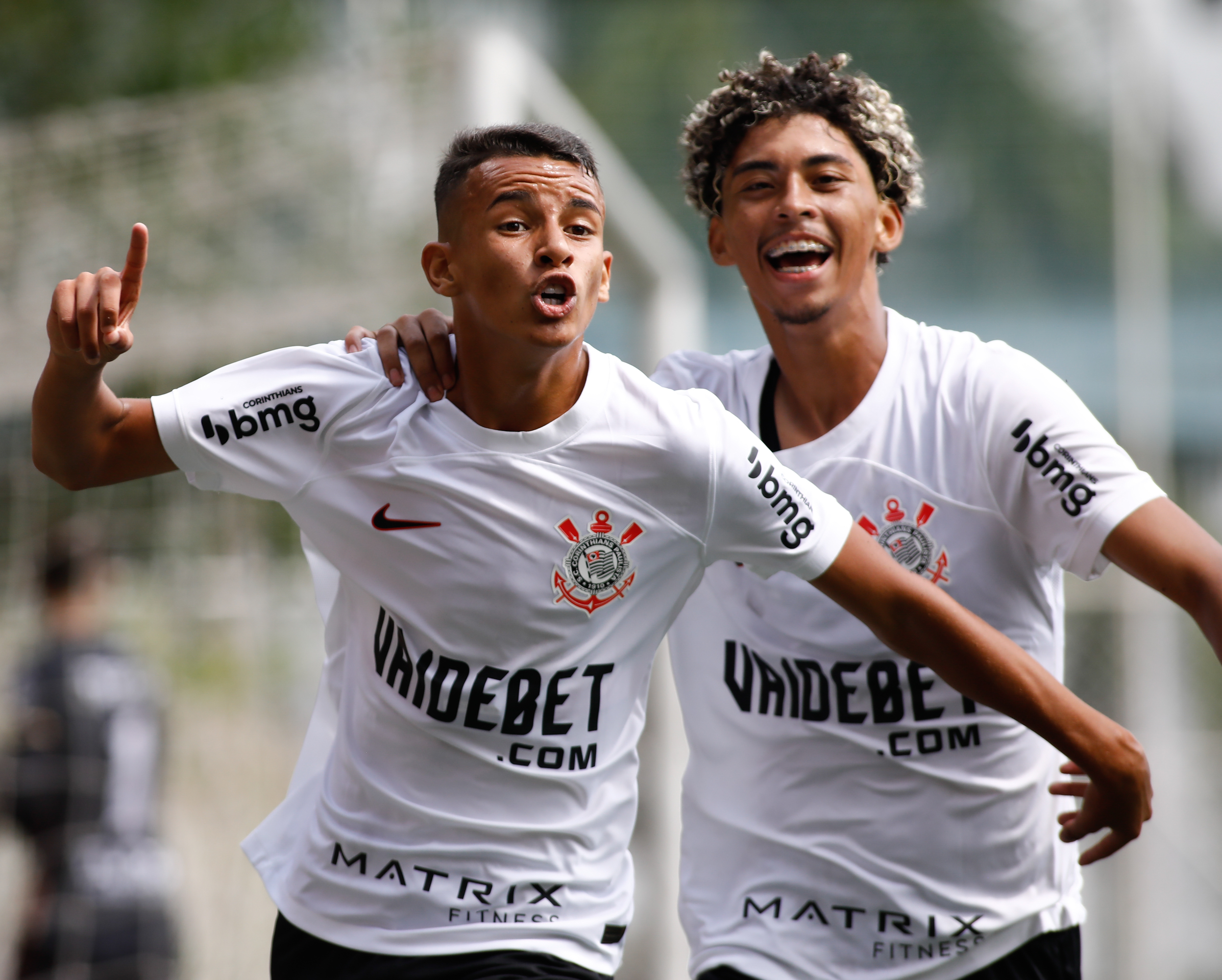 Corinthians Sub-15 e Sub-17 vencem Portuguesa no Campeonato Paulista: confira o resultado.
