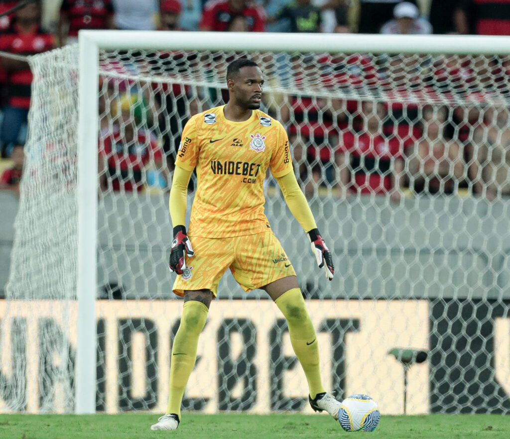 Falhas de Carlos Miguel e Cácá nos gols do Flamengo são assumidas