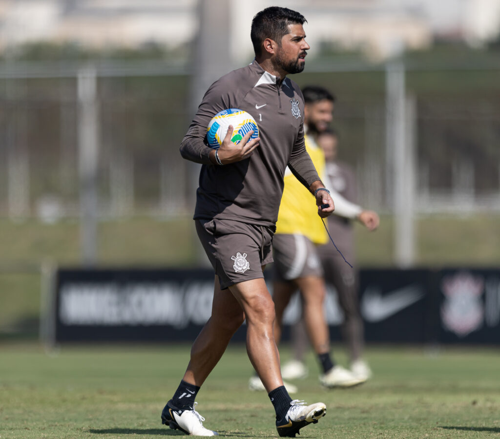Provável Escalação do Corinthians para Confronto contra o Atlético-GO no Brasileirão.