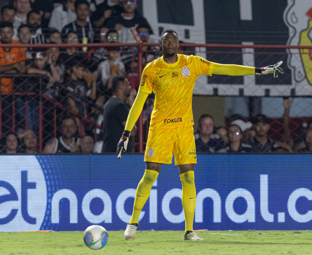 Apalavrado com o Nottingham Forest, Carlos Miguel fez ótimo jogo, com intervenções importantes ao longo dos 90 minutos (Foto: Rodrigo Coca/Corinthians)