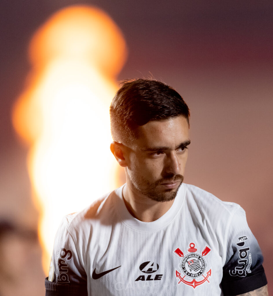 Igor Coronado teve atuação apagada, sofrendo com o alto ritmo do jogo (Foto: Rodrigo Coca/Corinthians)