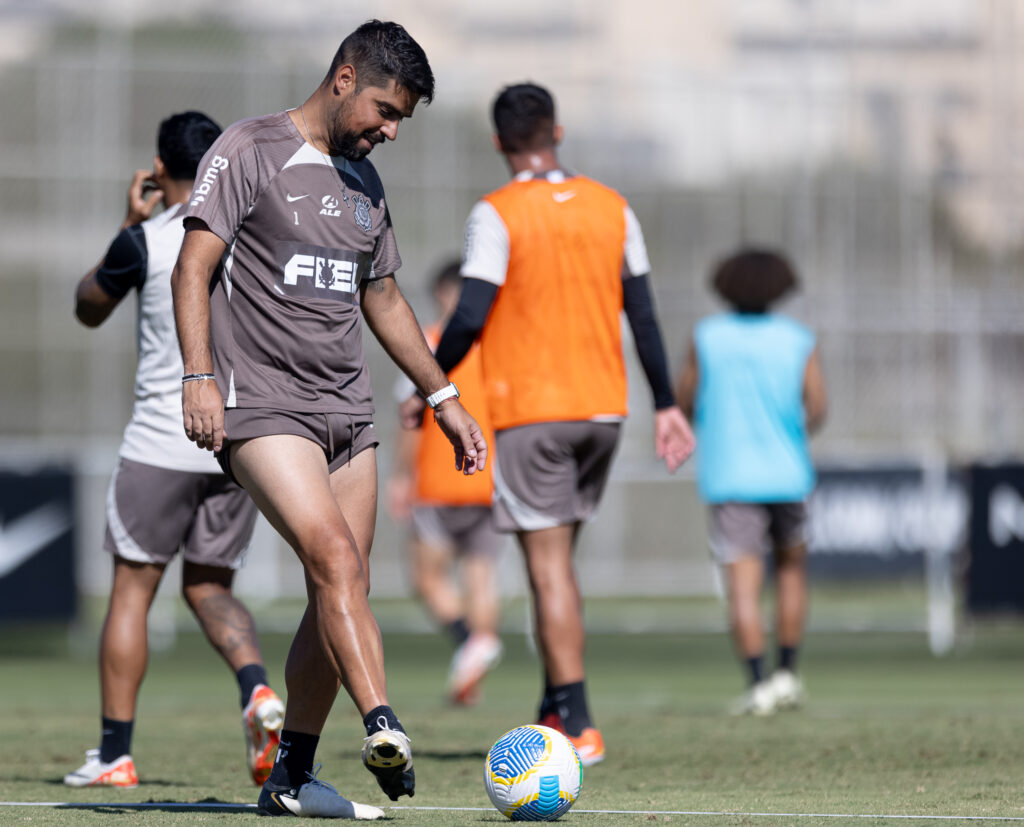 Provável escalação do Corinthians: Matheus Donelli; Matheuzinho, Cacá, Gustavo Henrique e Hugo; Raniele, Breno Bidon (Gabriel Moscardo) e Rodrigo Garro; Igor Coronado, Wesley e Yuri Alberto