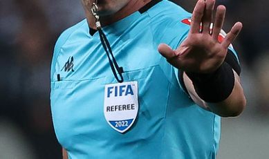 O árbitro da partida será Jhon Hinestroza (COL), auxiliado por Jhon Gallego (COL) e Mary Blanco (COL). O VAR ficará a cargo de Jhon Perdomo (COL)