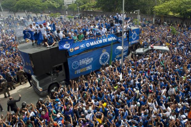 Cruzeiro quer 2015 vitorioso para seguir como dono do Brasil (foto: Gualter Naves/Light Press)