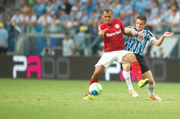 Após um ano e meio defendendo o Inter, Alan Patrick não terá seu contrato renovado e retornar à Ucrânia