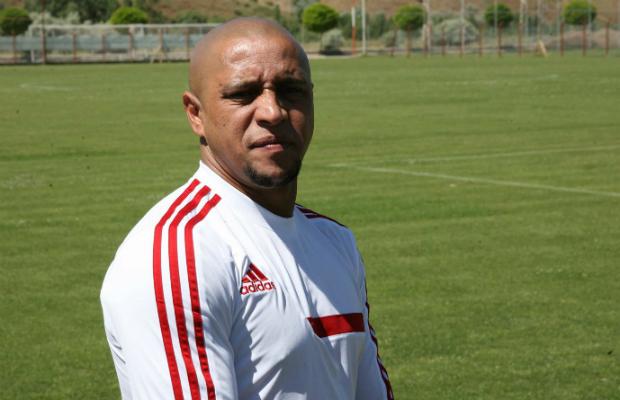 Roberto Carlos deixou o Sivasspor e terá como desafio o Akhisar Belediyespor, também da Turquia