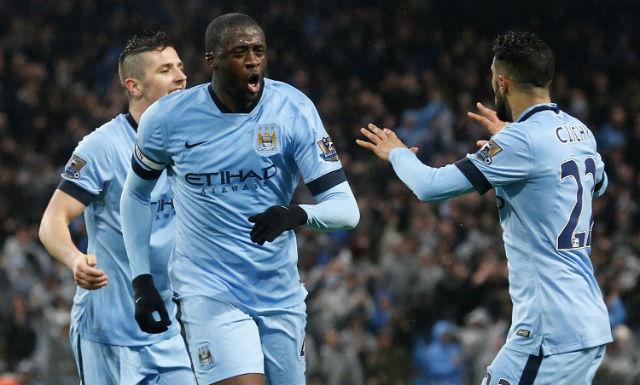 Touré (ao centro) pode superar Eto'o vencendo os mesmos quatro troféus, mas de forma consecutiva