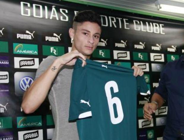 Diogo fez uma boa temporada pelo Atlético-GO em 2014 sob comando do técnico Wagner Lopes