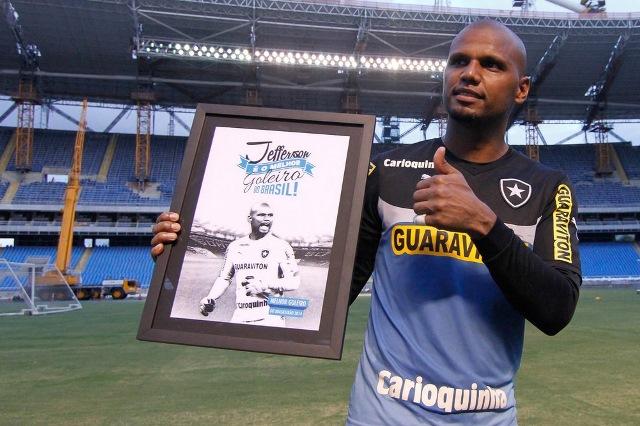 Jefferson foi eleito o melhor goleiro do Campeonato Brasileiro e vai disputar a Série B pelo Botafogo em 2015