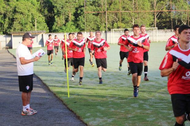 Visando o Catarinense 2015, o elenco do Joinville faz a pré-temporada no CT Morro do Meio
