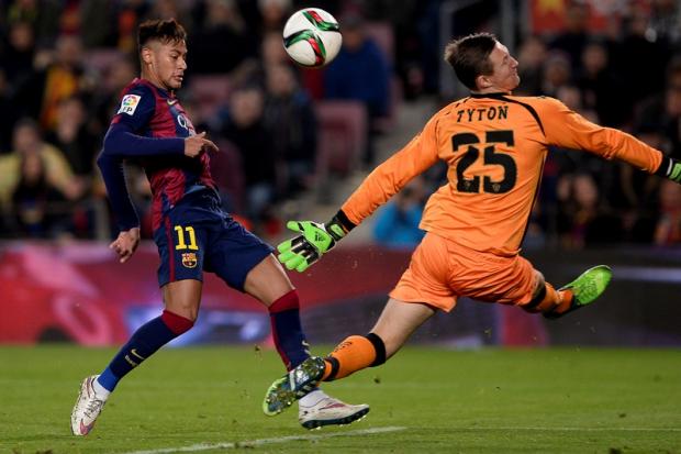 Jogando em casa, o Barcelona goleou por 5 a 0 no primeiro jogo e praticamente garantiu a classificação