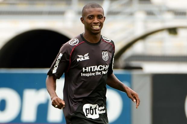 Atacante Jonathan Cafu fica livre para acertar com o São Paulo para a temporada 2015
