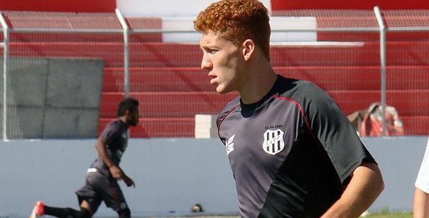 Ferrugem estava no Corinthians e rescindiu. agora já assinou o contrato e vai jogar no futebol japonês em 2015