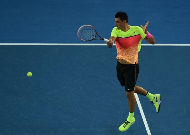 Com torcida a favor, Tomic desclassifica alemão cabeça de chave e duela contra Groth (Foto:Manan Vatsyayana)