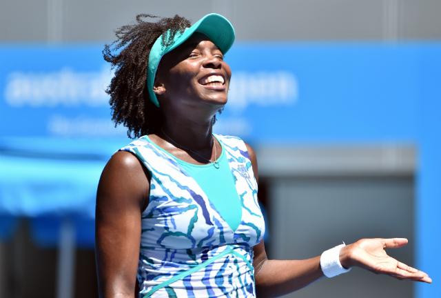 Venus Williams vai encarar a italiana Camila Giorgi na terceira rodada (Foto: Paul Crock)